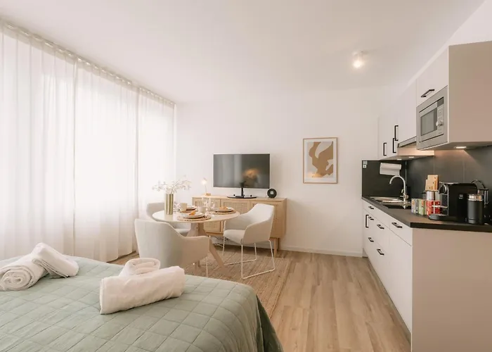 5 Min Central Apartment - Opera